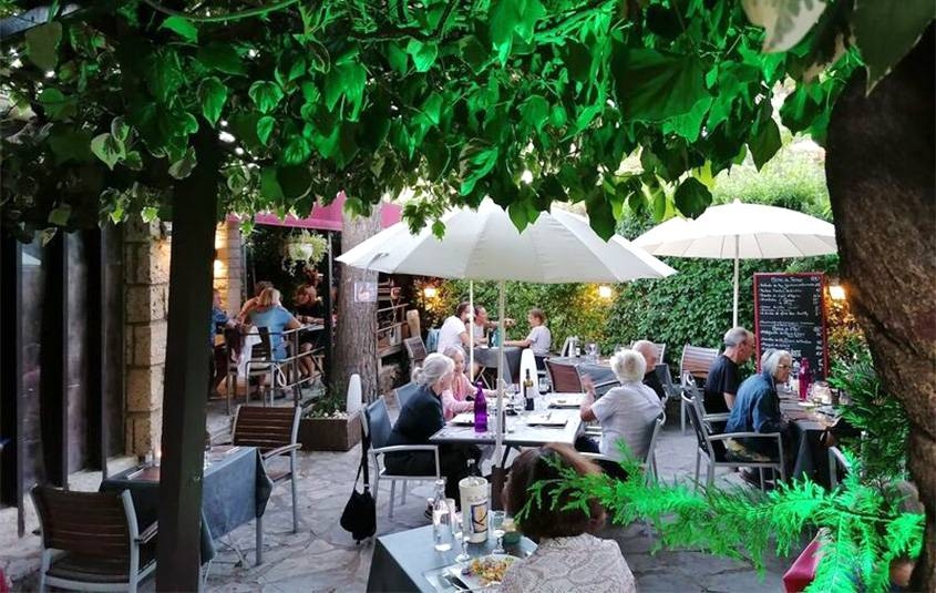 Le Restaurant - Les Pins Tranquilles - Restaurant Tourtour - top resto TOURTOUR